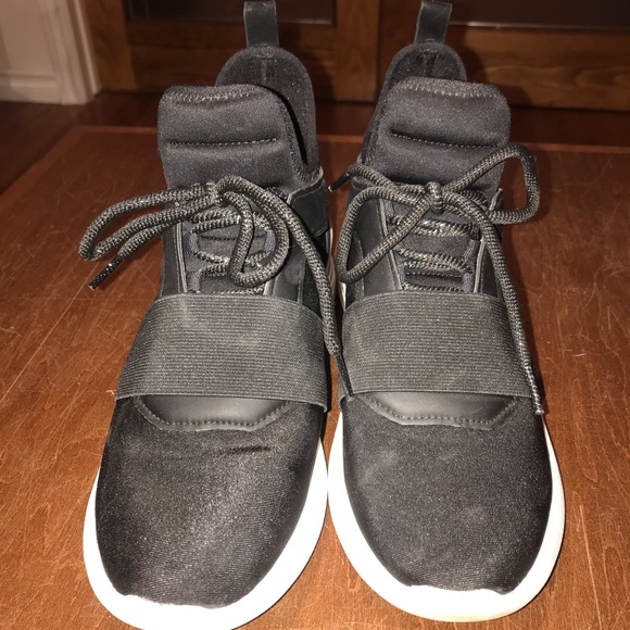 Size 7 Kendall & Kylie “Braydin sneakers” - Picture 4 of 5